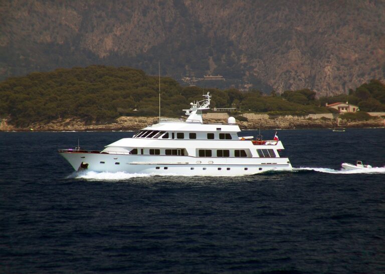 Diana Yacht Design