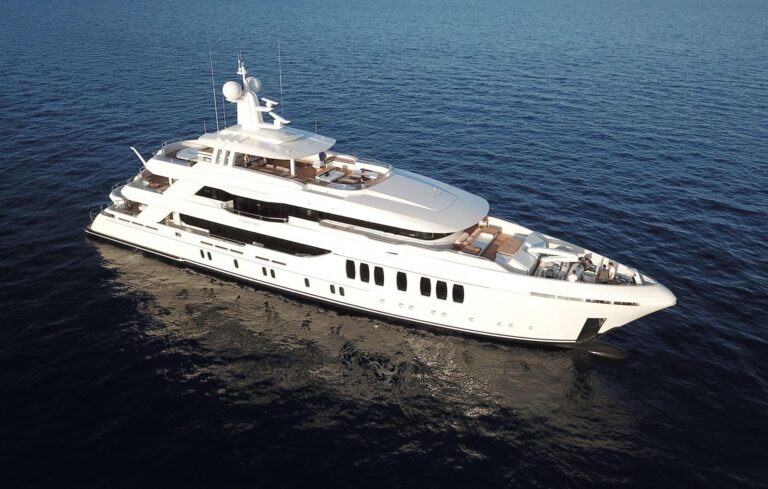 Liquid-Sky-by CMB-Yachts - Profile
