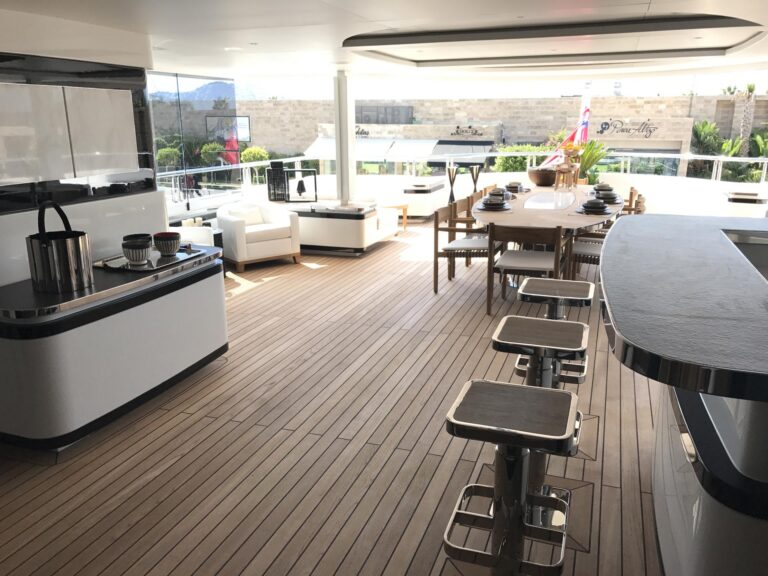 Liquid-Sky Sundeck