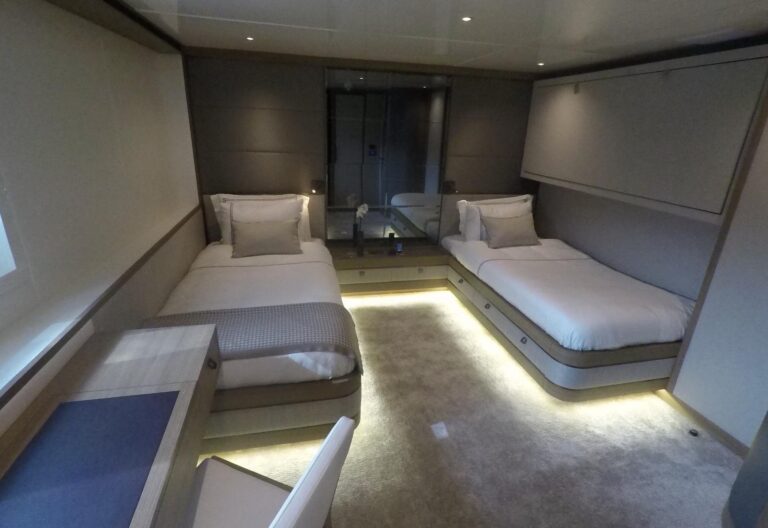 Liquid Sky Yacht Twin