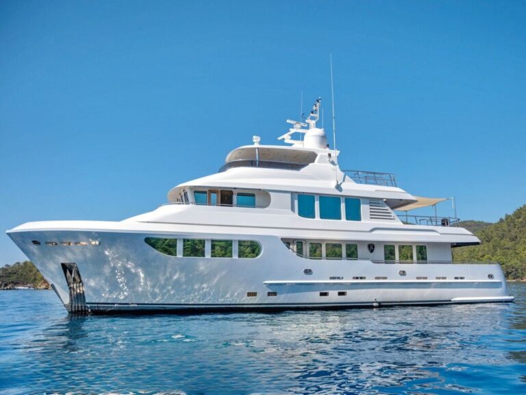 Jade Yachts