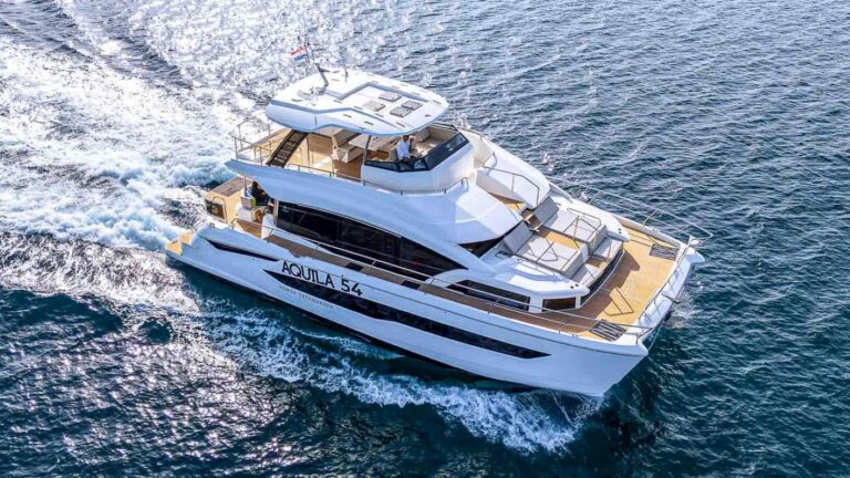 Luxury Superyacht BY MY SIDE