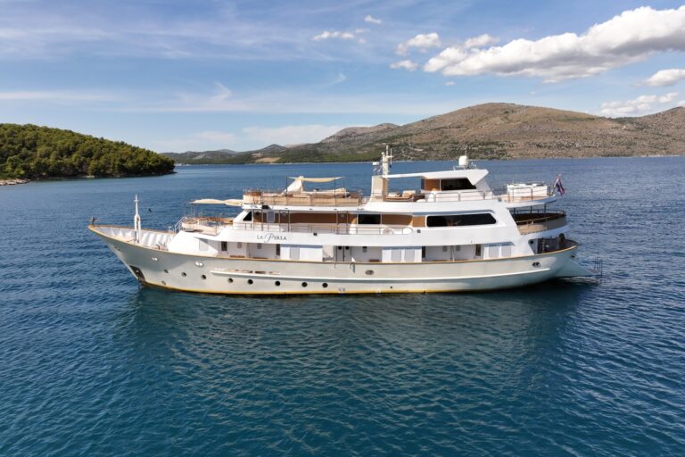 LA PERLA