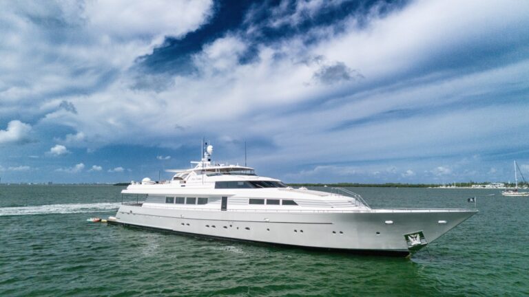 Luxury Superyacht MARY KATHLENE