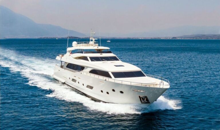 Mengi Yay Yachts