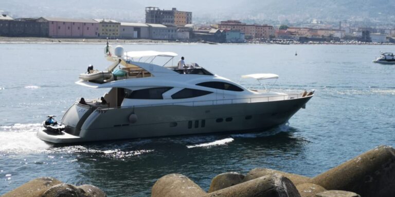 Luxury Motor Yacht JOY