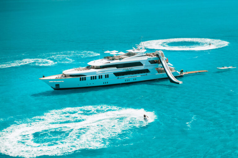 OCEAN CLUB