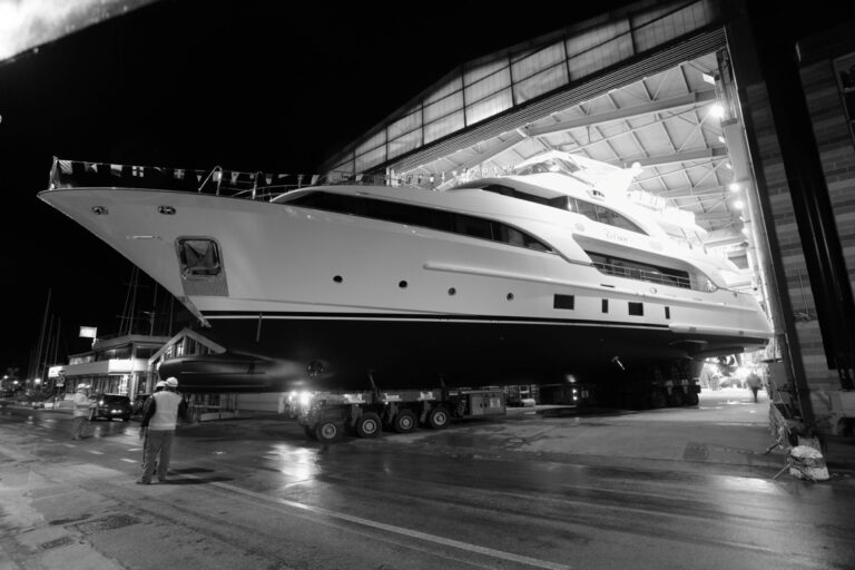 Luxury yacht DYNA launched