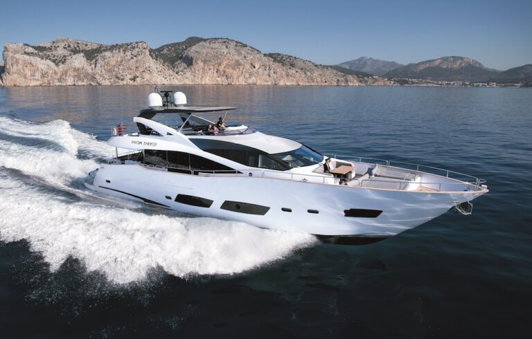 Luxury yacht HIGH ENERGY