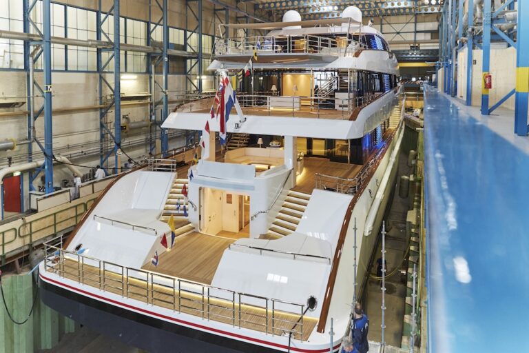 Luxury yacht VANISH