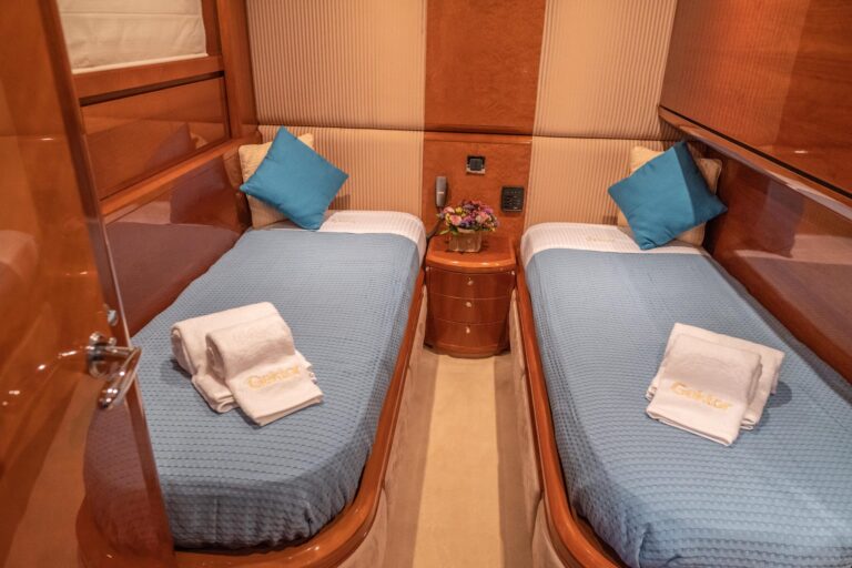Twin Cabin
