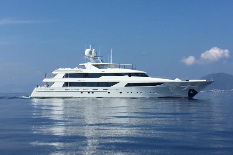 50m LUXURY YACHT