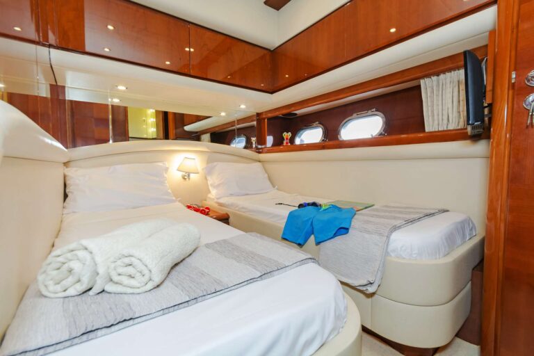 Twin Cabin