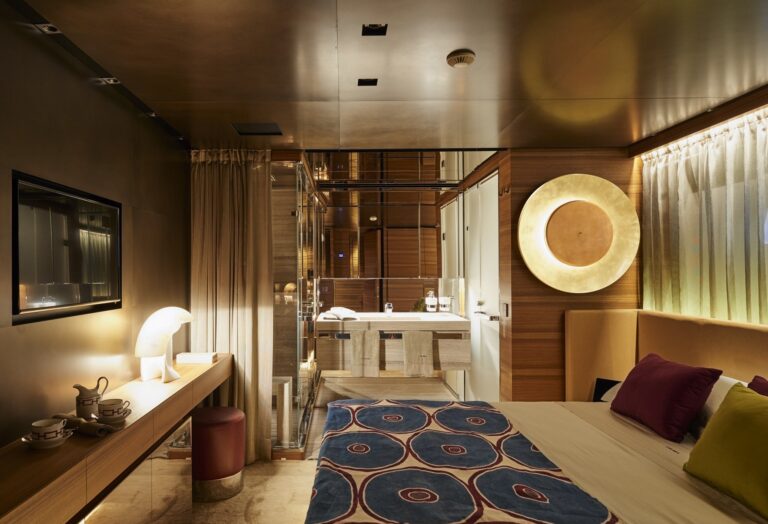 VIP Cabin