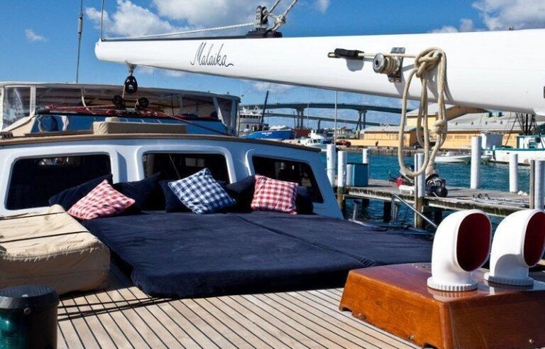 MALAIKA - Foredeck
