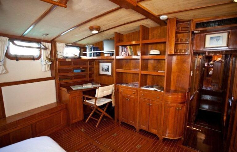MALAIKA - Master Cabin writing desk
