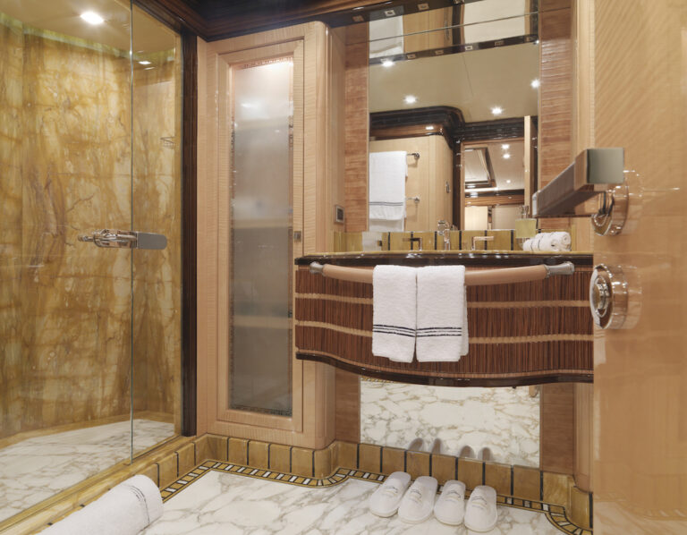 MEAMINA bathroom - Photo Benetti