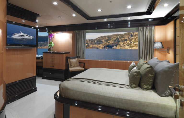 MEAMINA guest cabin - Photo Benetti