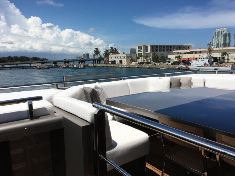 MIZU Sundeck