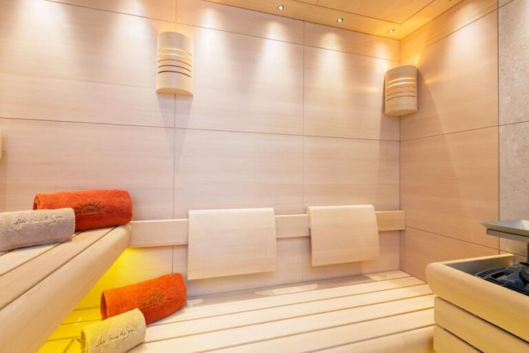 Guest Cabin