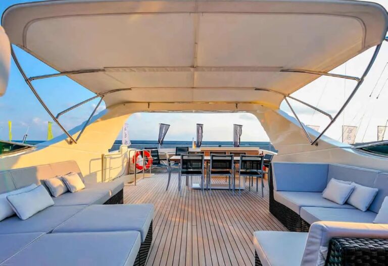 Flybridge