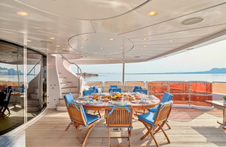 Exterior Dining Area
