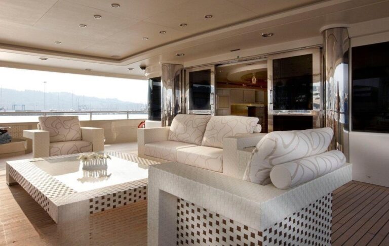 Exterior Relaxation Area