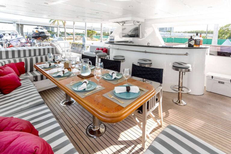 Alfresco Dining