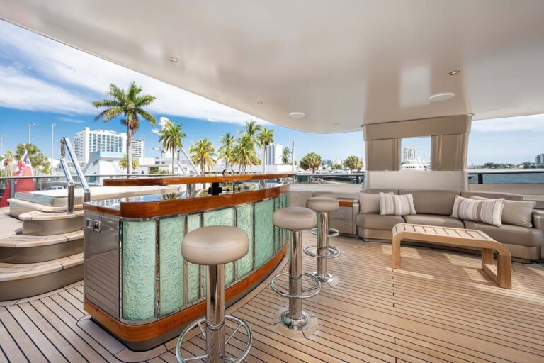 Sun Deck Bar