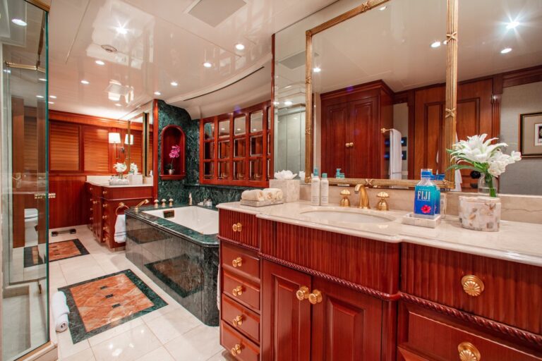 Master Ensuite Bathroom