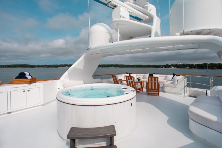 Sun Deck With Jacuzzi