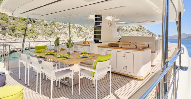 Al Fresco Dining