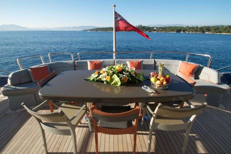 Alfresco Dining