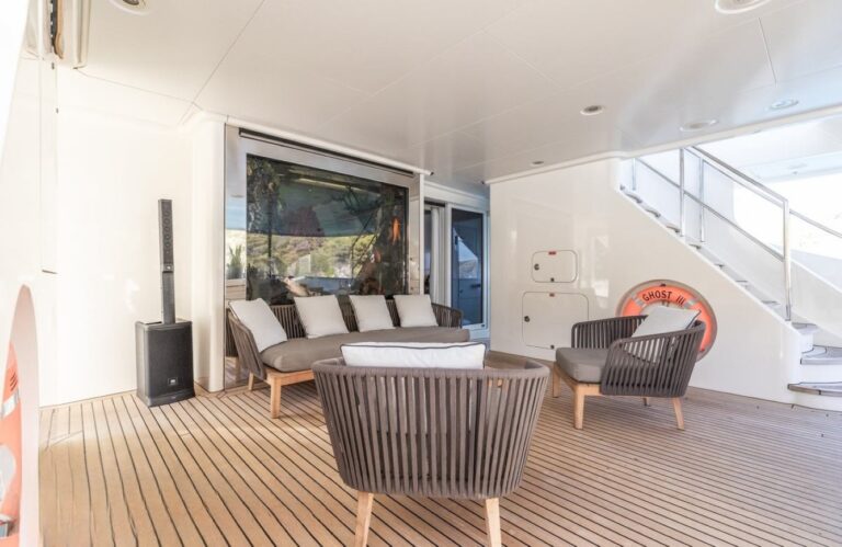 Exterior Relaxation Area