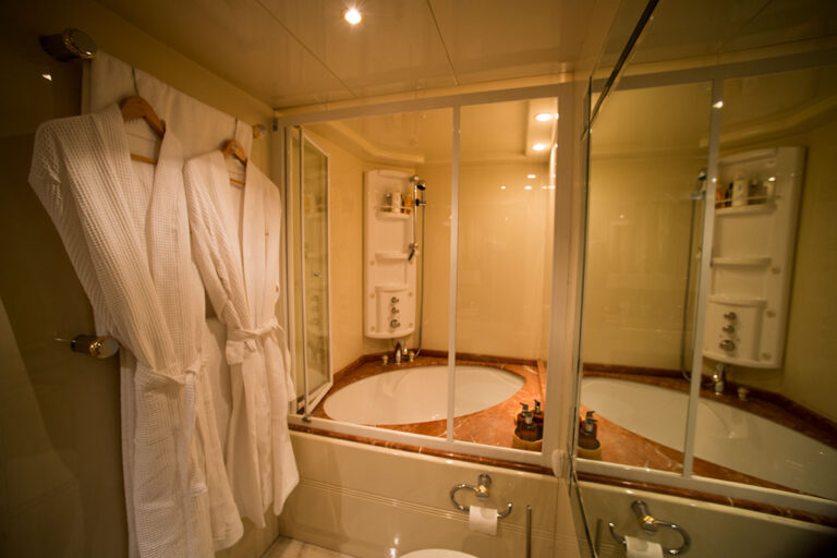 Ensuite