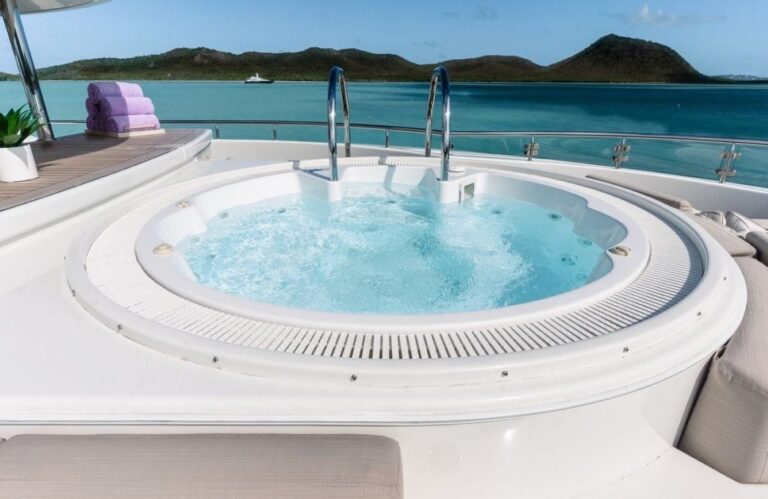 Exterior Sunbathing Area