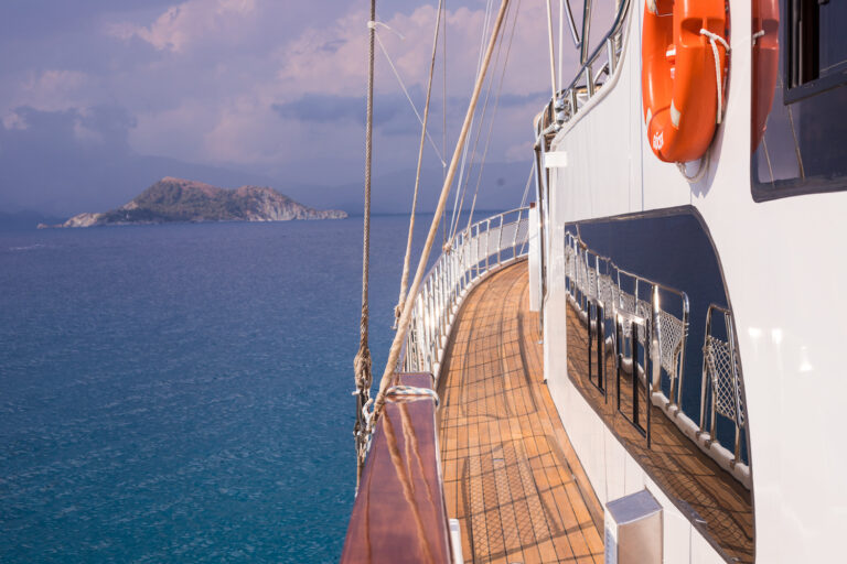 Side Deck