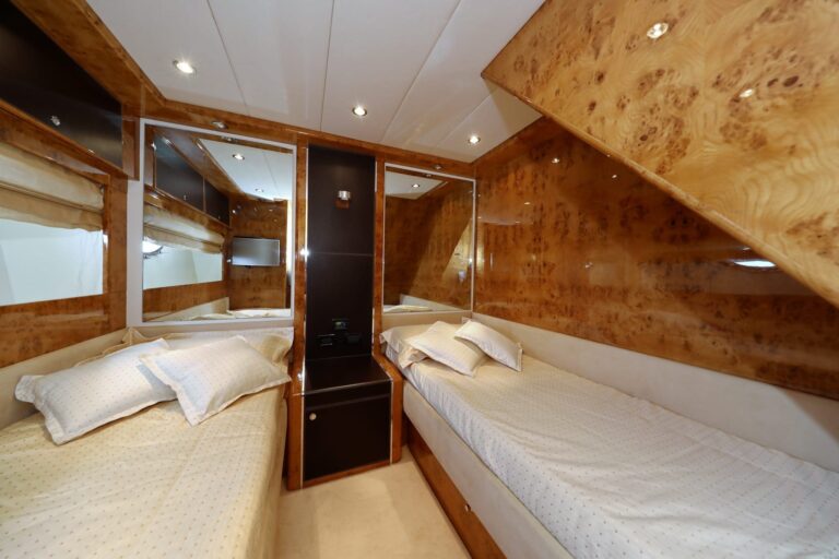 Twin Cabin