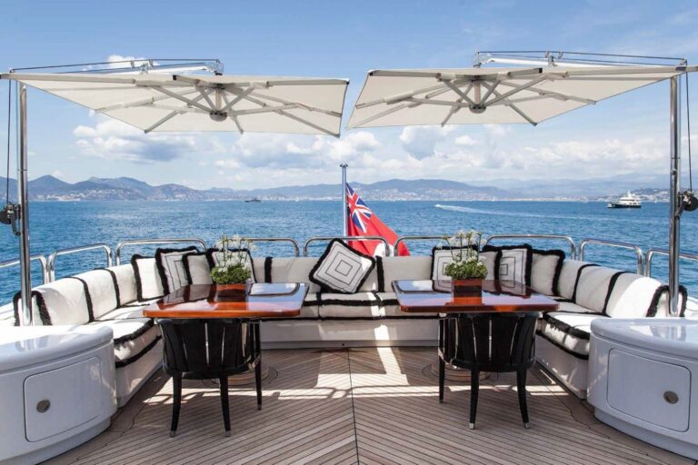 Al Fresco Dining