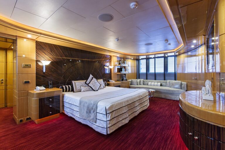 Double Cabin