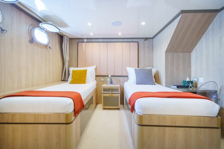 Twin Cabin