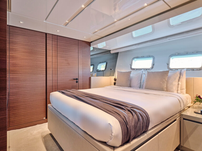 Double Cabin