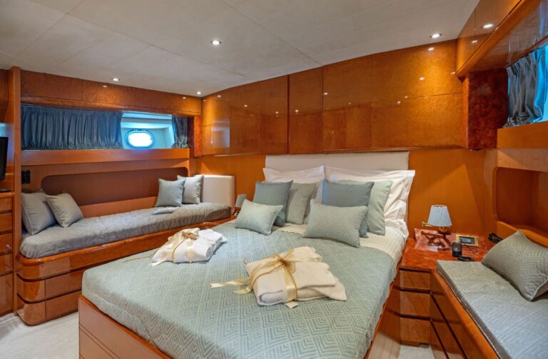 VIP Cabin