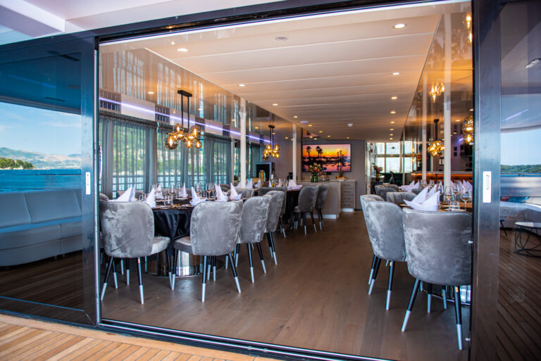 Dining Salon