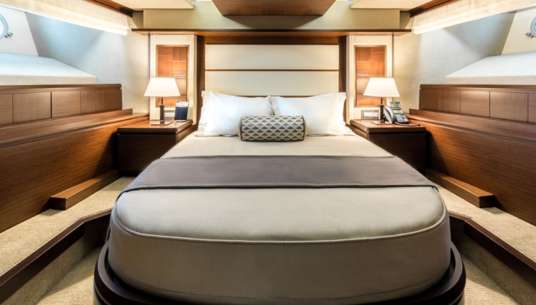 Double Cabin