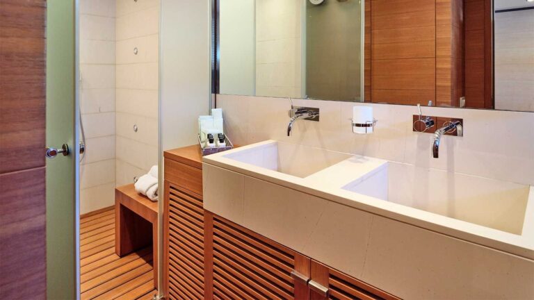 Master Ensuite