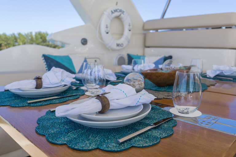 Dining Details