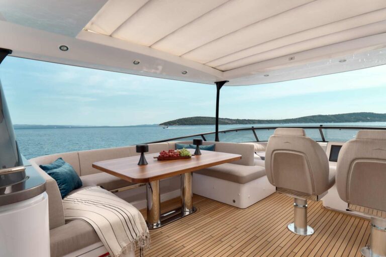 Sun Deck Dining