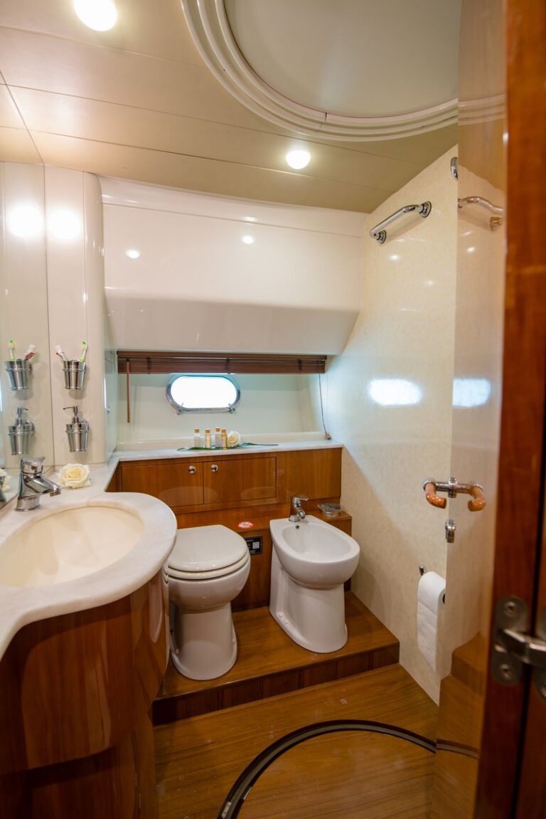 Guest ensuite