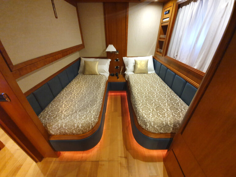 Twin Cabin